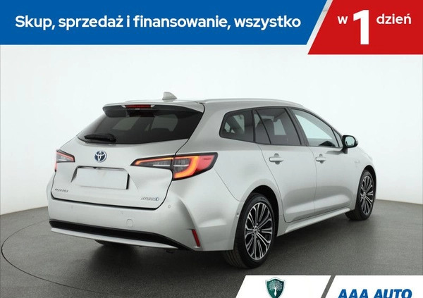 Toyota Corolla cena 73000 przebieg: 133542, rok produkcji 2019 z Bieruń małe 254